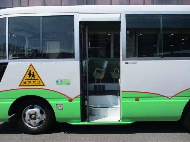 Nissan Civilian bus préscolaire