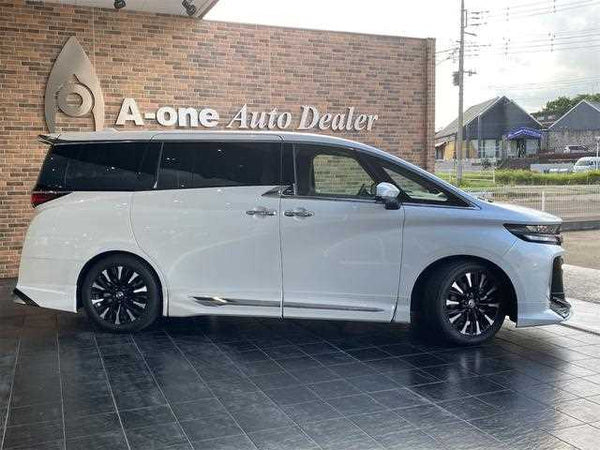 W241042 2024 Toyota Vellfire