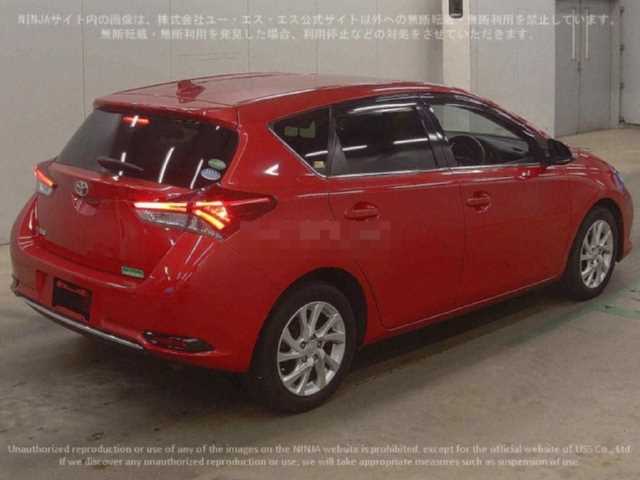 W241033 2017 Toyota Auris