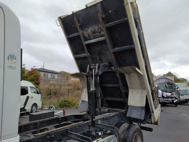 No.1211419 ISUZU FORWARD (DUMP TRUCK)