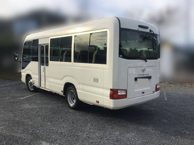 Toyota Coaster microbus