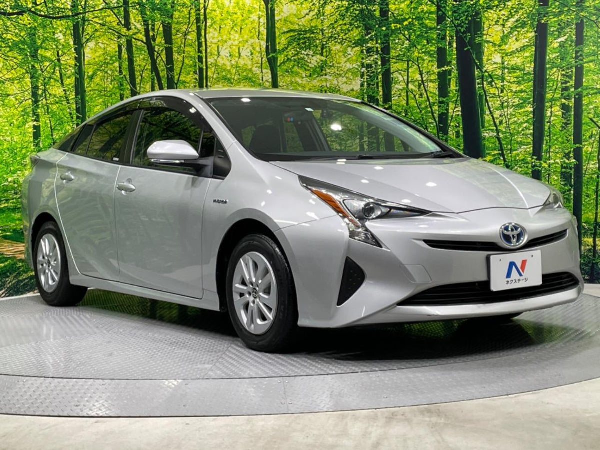 Toyota Prius 1.8 E