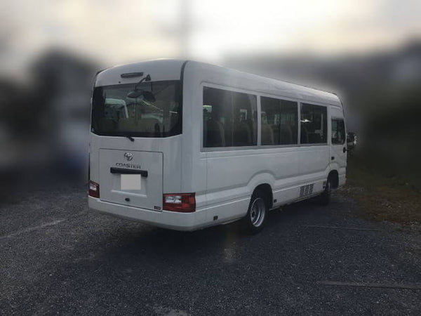 Toyota Coaster microbus