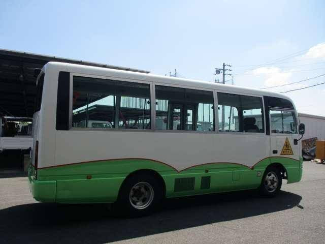 Nissan Civilian bus préscolaire