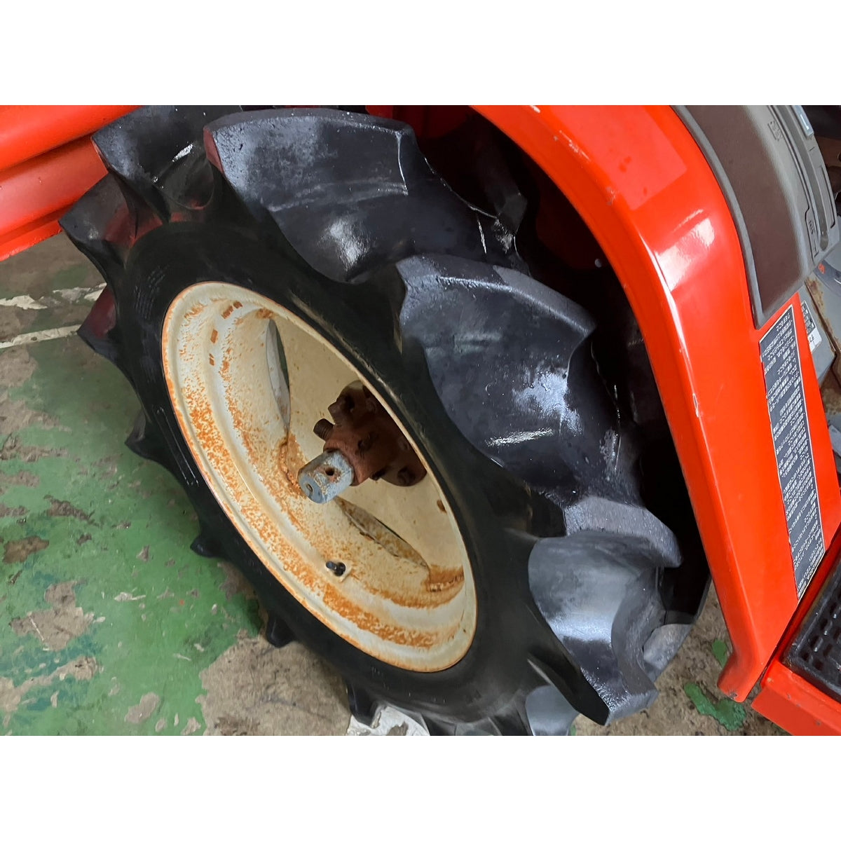 Tracteur Kubota B52 575h