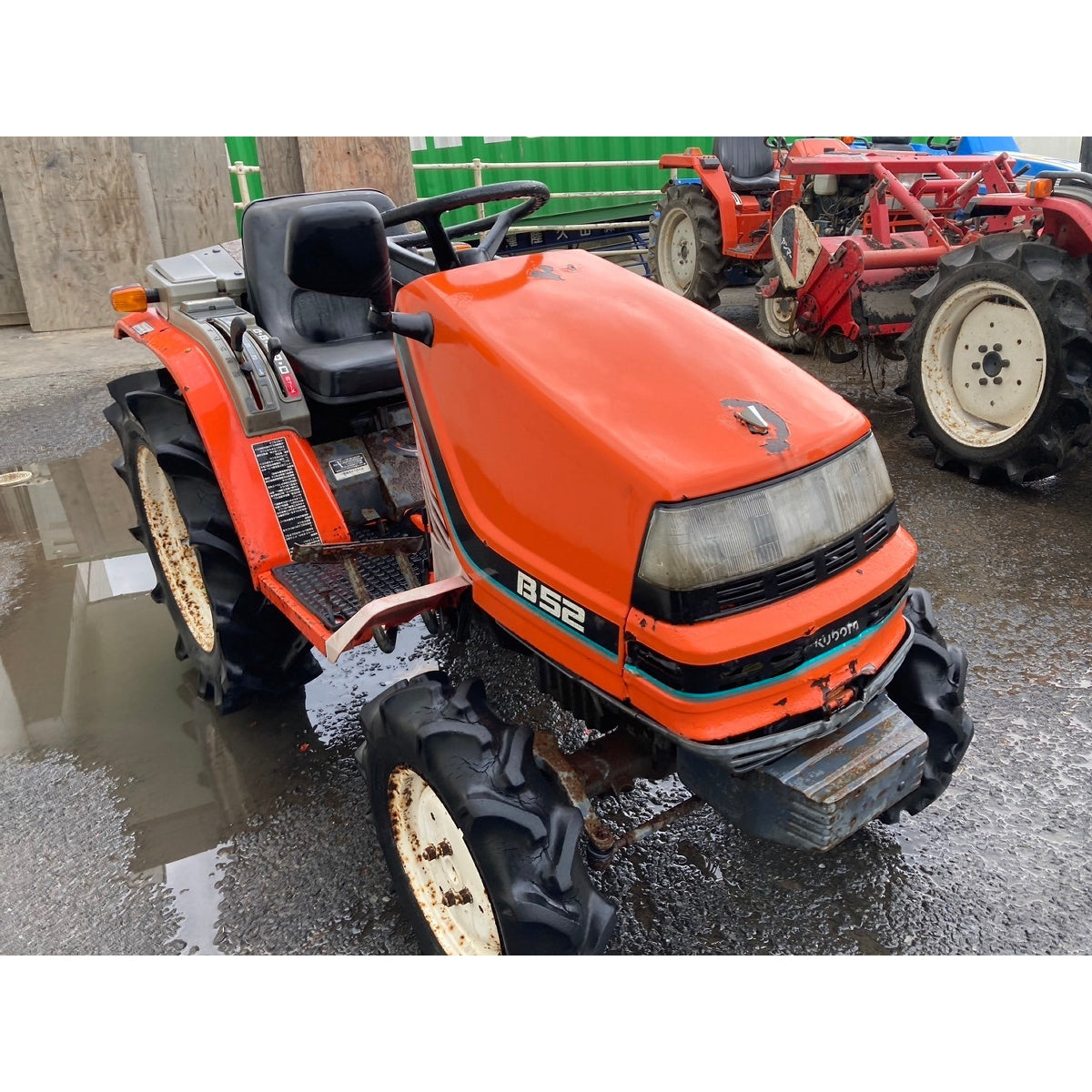 Tracteur Kubota B52 616h