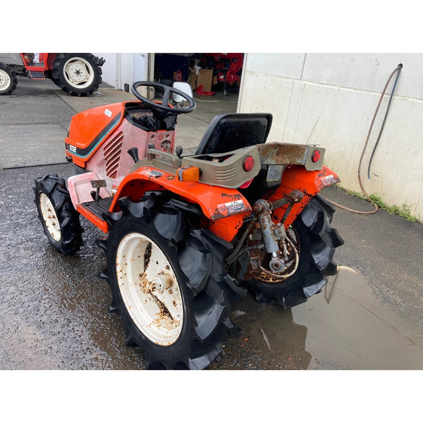 Tracteur Kubota B52 616h