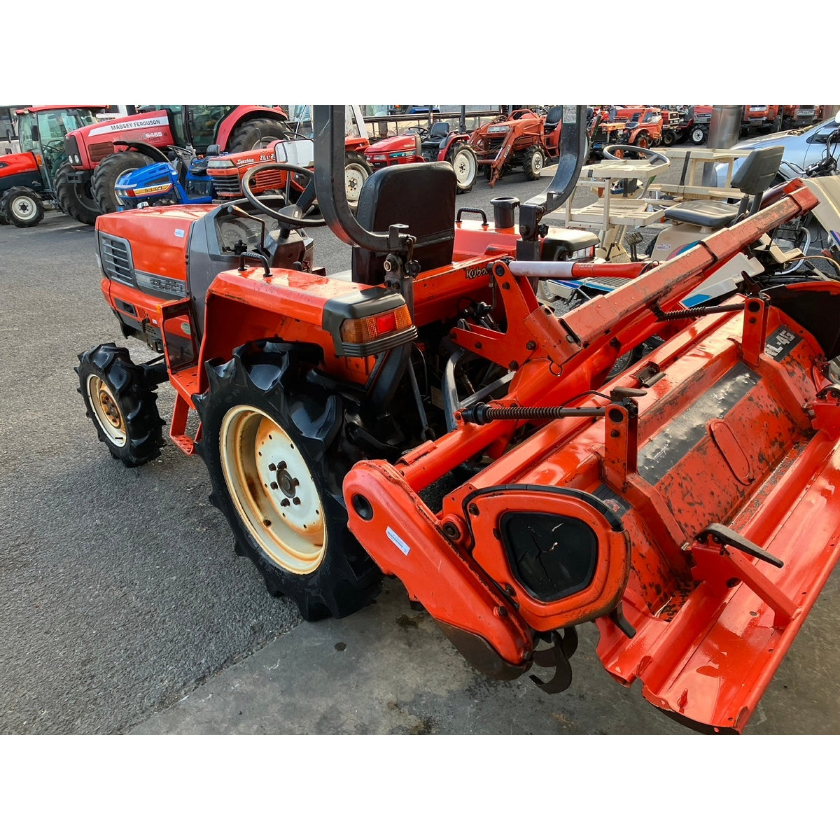 Tracteur Kubota GL220 819h