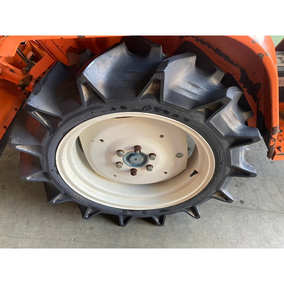 Tracteur Kubota B1600D 700h