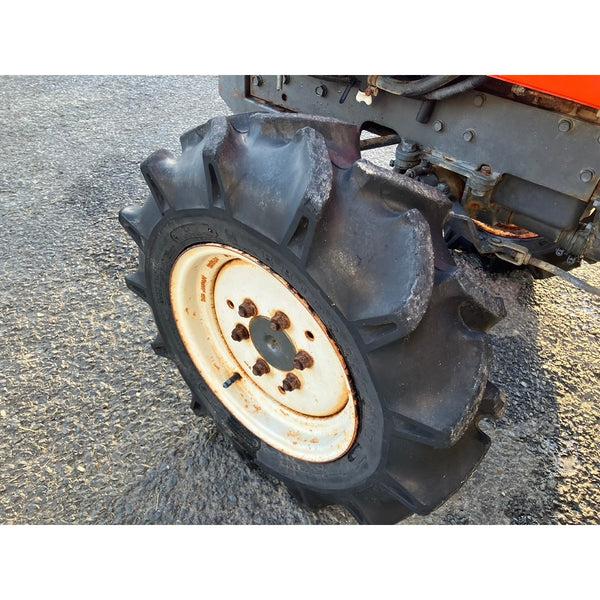 Tracteur Hinomoto CX180D 548h