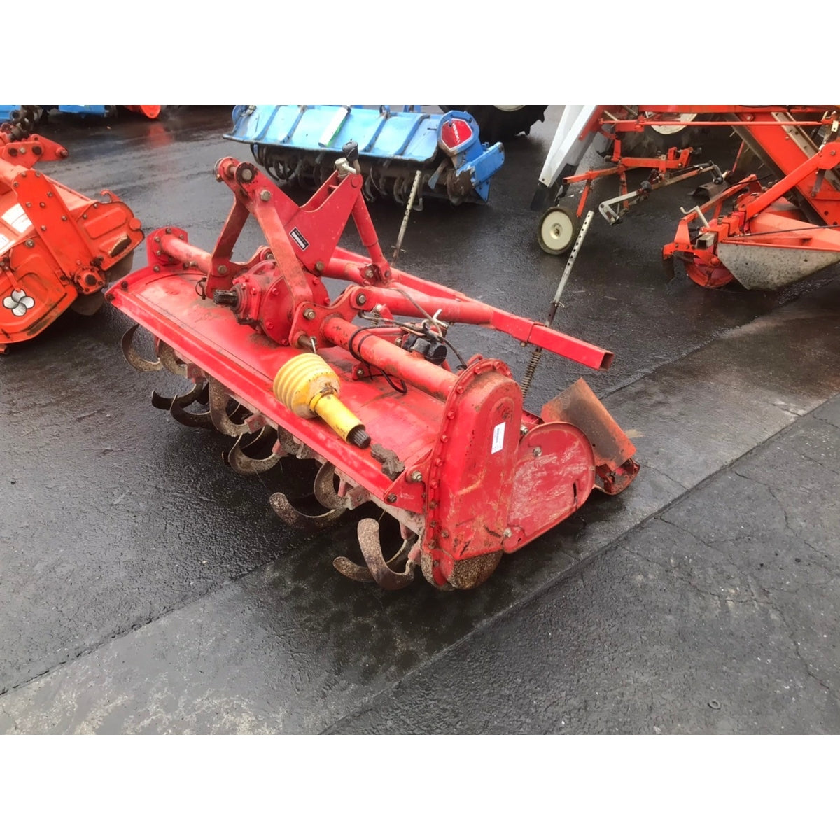 Tracteur Mitsubishi MT18D 823h