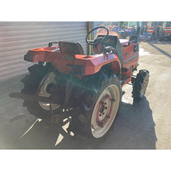 Tracteur Kubota GT3 1963h