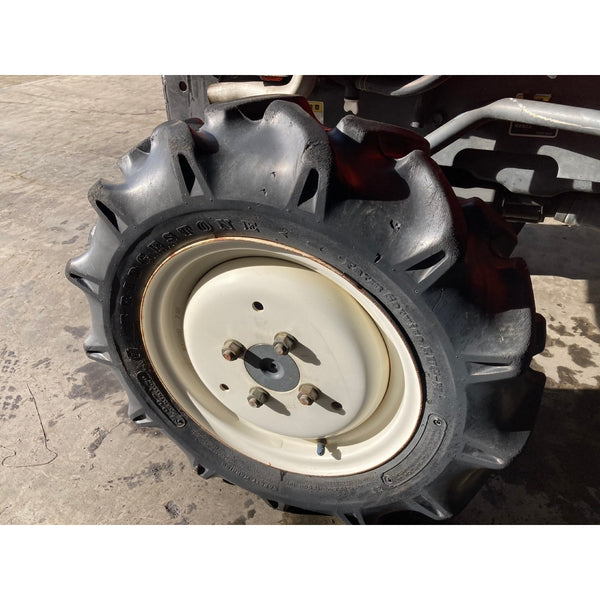Tracteur Kubota GB175 703h