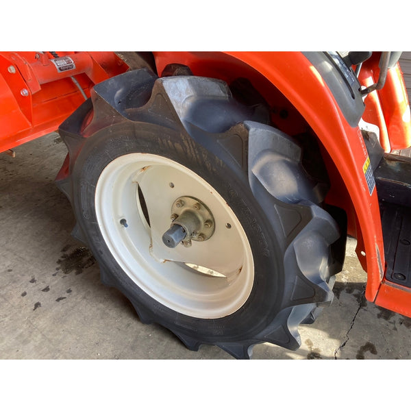Tracteur Kubota GB175 703h