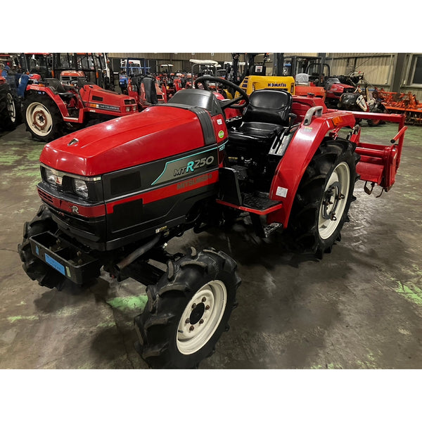 Tracteur Mitsubishi MTR250 1421h