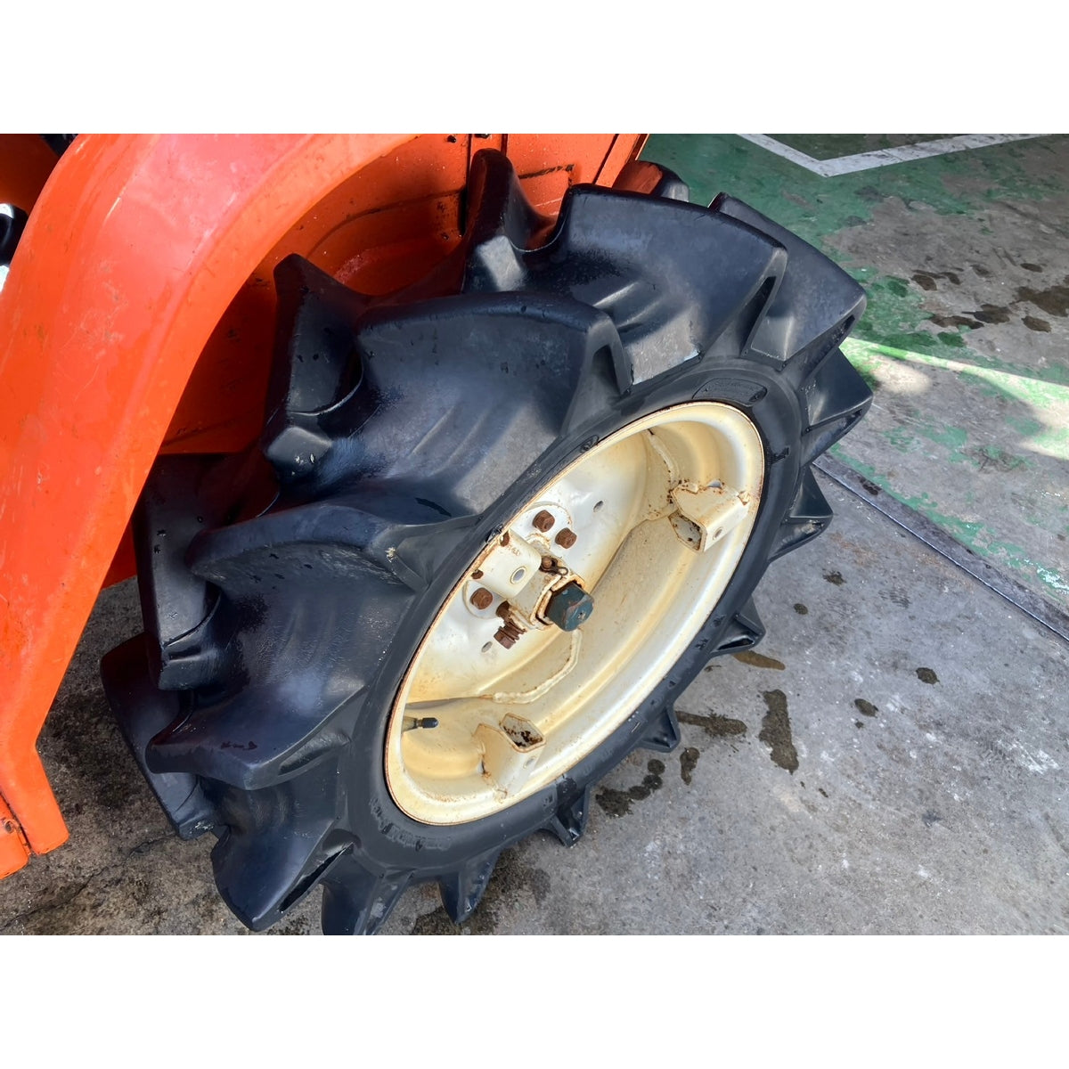 Tracteur Kubota B1500 682h