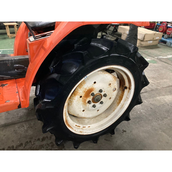Tracteur Hinomoto N200D 582h
