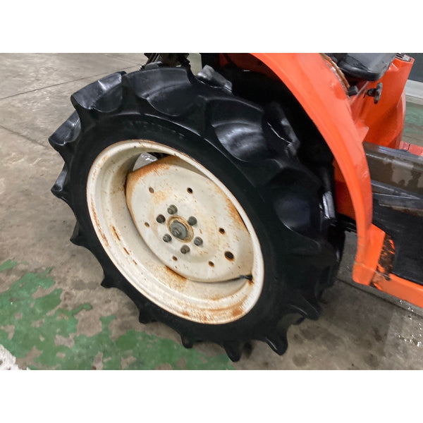 Tracteur Hinomoto N200D 582h
