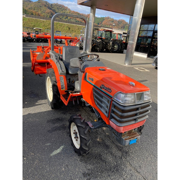 Tracteur Kubota GB16 588h