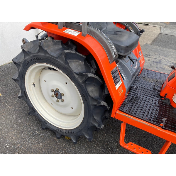 Tracteur Hinomoto CX19D 1108h