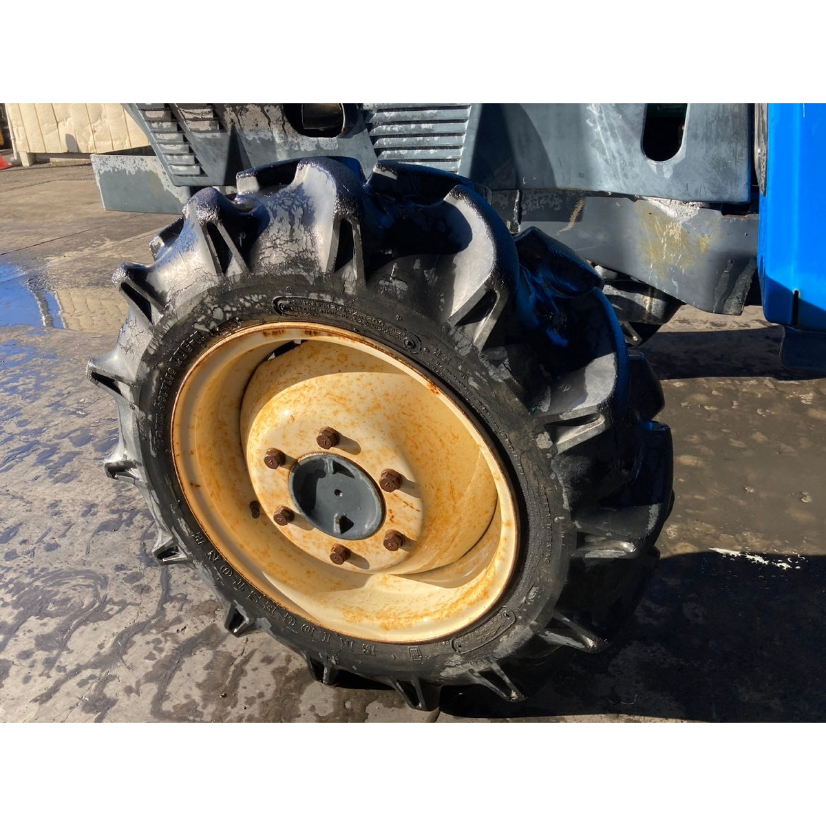 Tracteur Iseki TU197F 566h