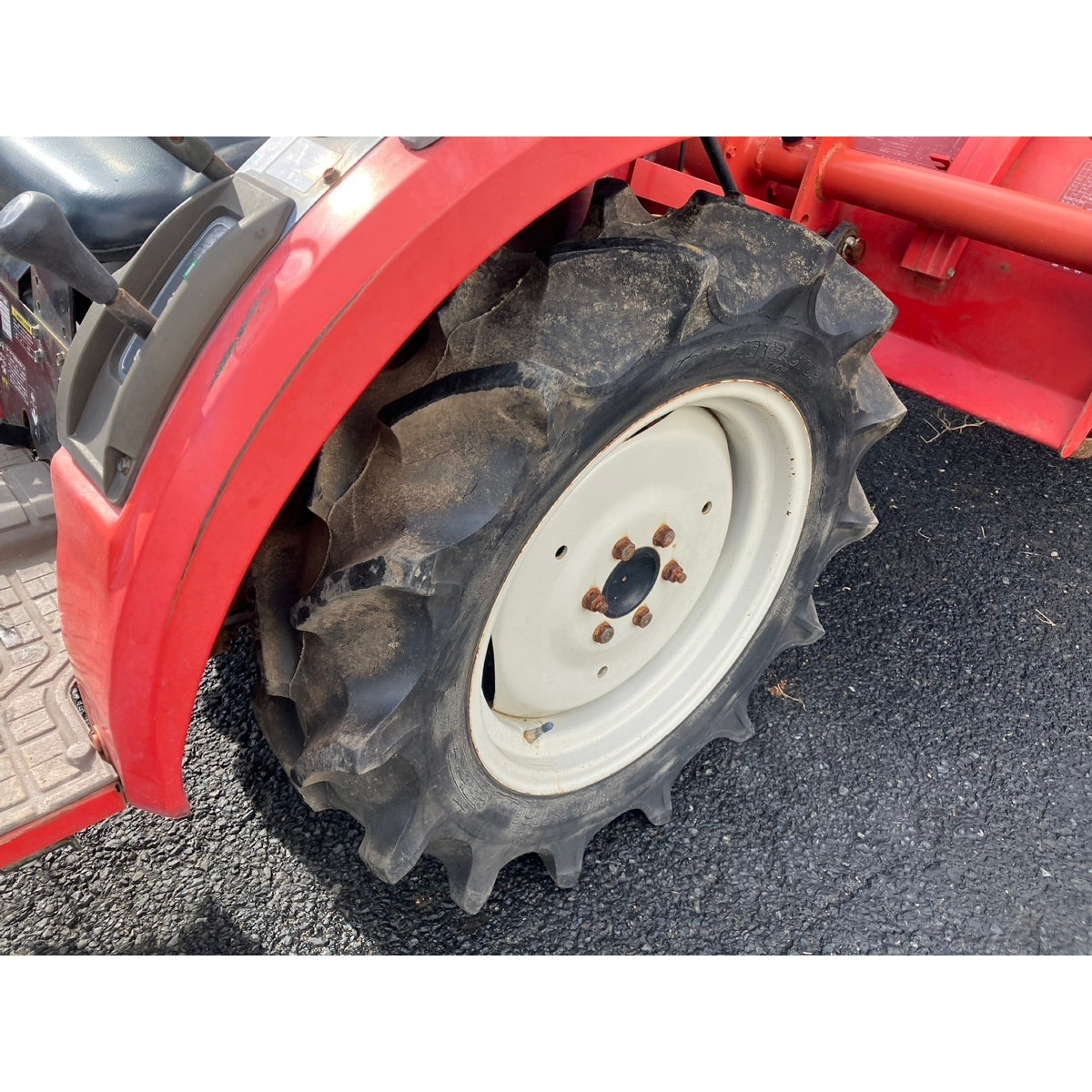 Tracteur Mitsubishi MT170 375h
