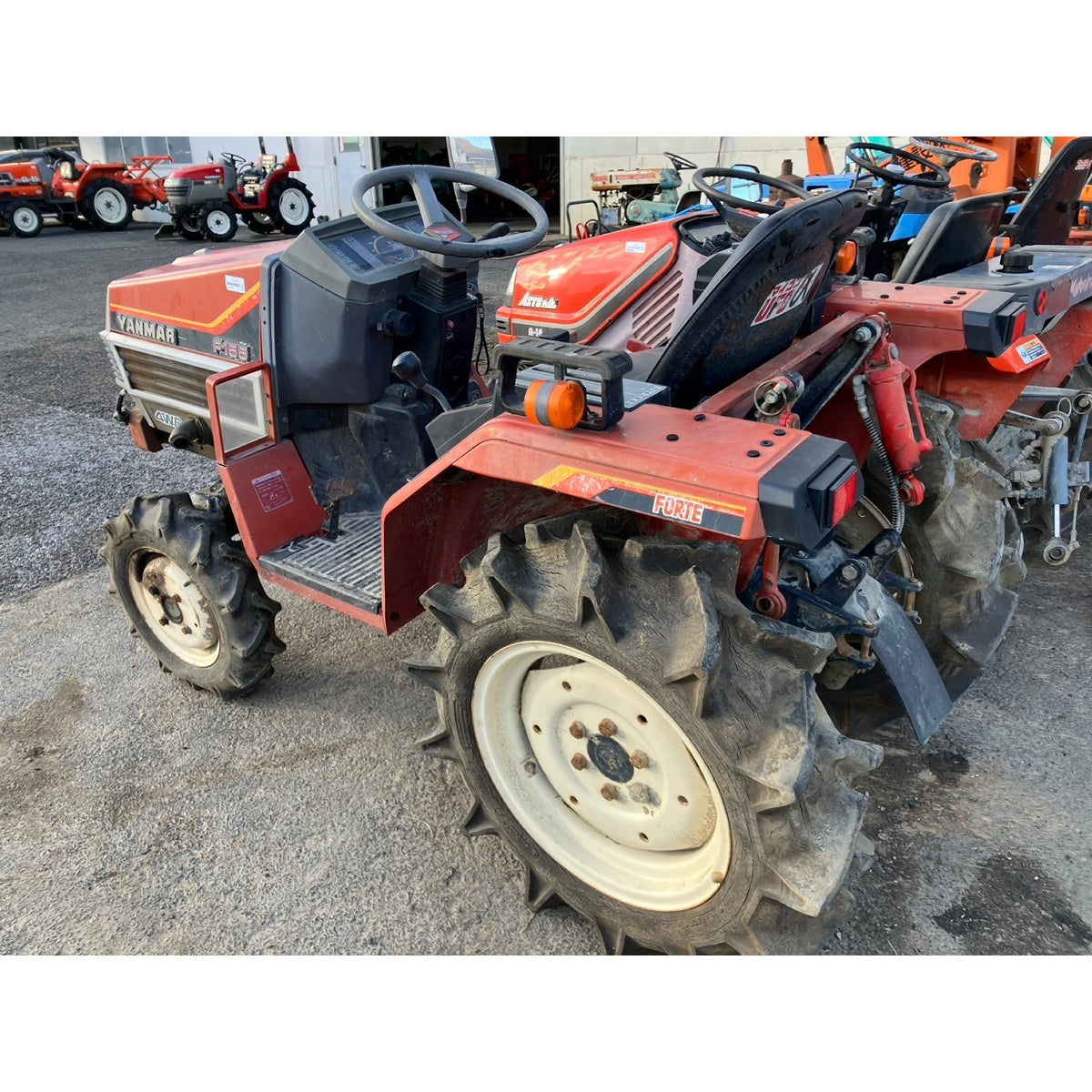 Tracteur Yanmar F155D 949h