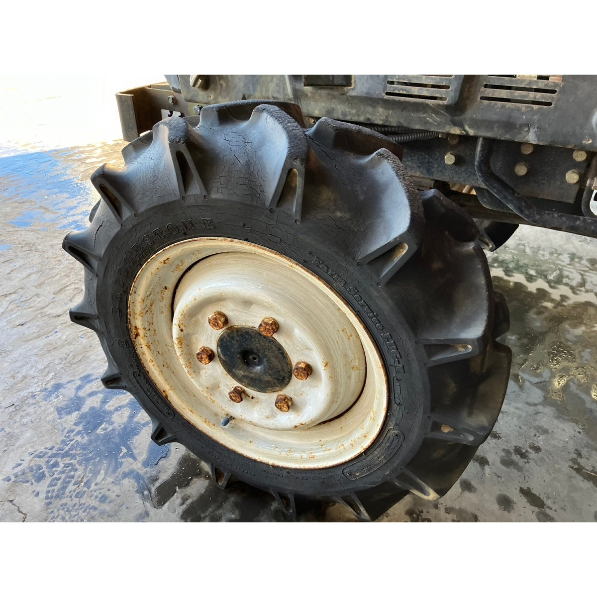 Tracteur Mitsubishi MT20D 615h