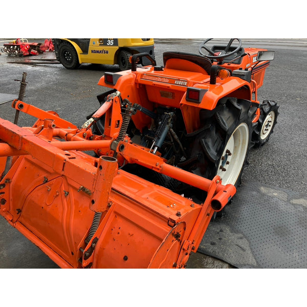 Tracteur Kubota B1-17 697h