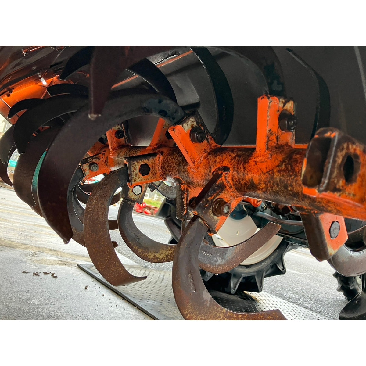 Tracteur Kubota B1-17 697h