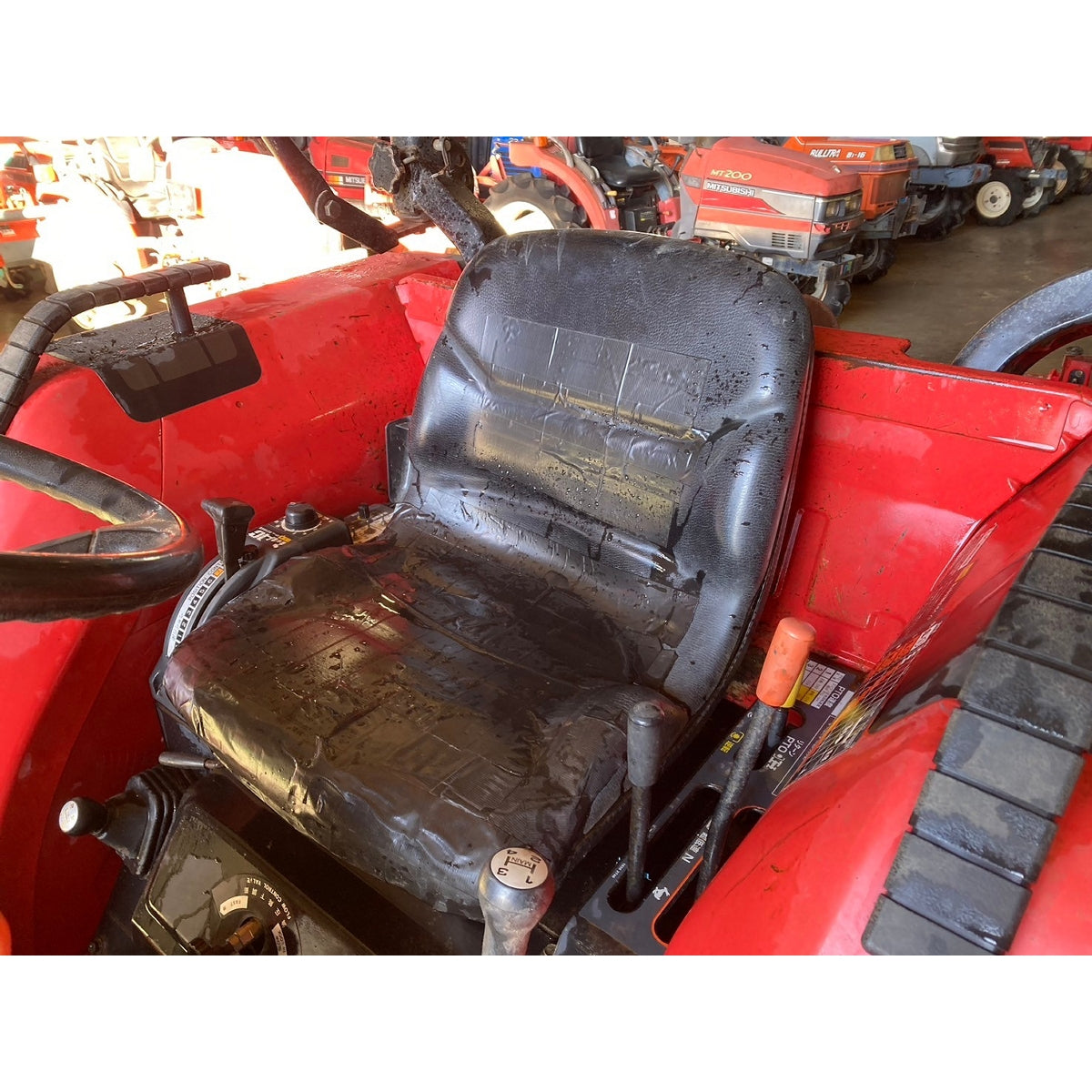 Tracteur Mitsubishi MT285D 2314h