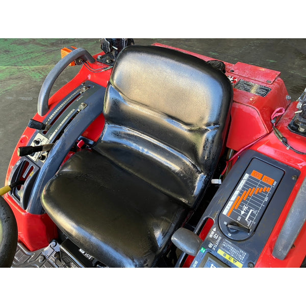Tracteur Mitsubishi MT240 768h