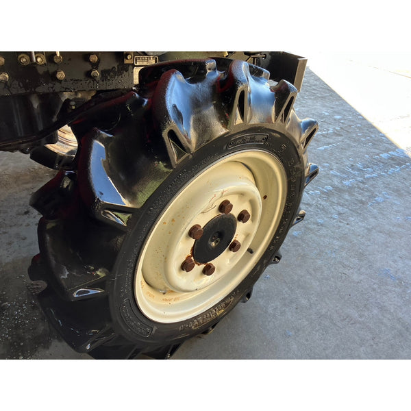 Tracteur Mitsubishi MT240 768h