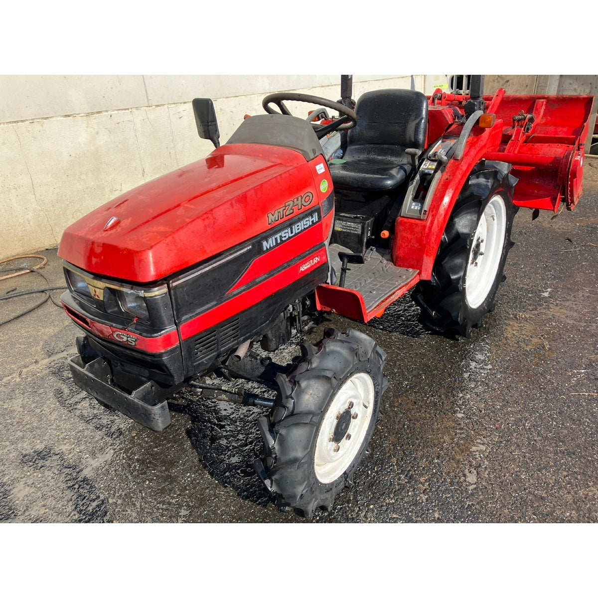 Tracteur Mitsubishi MT240 1300h