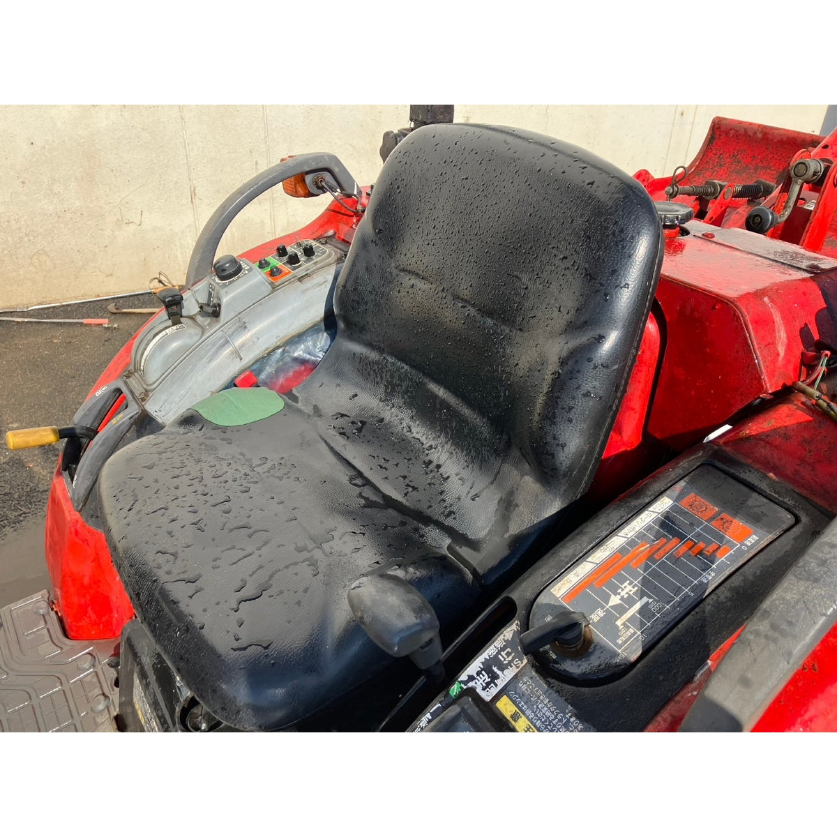 Tracteur Mitsubishi MT240 1300h
