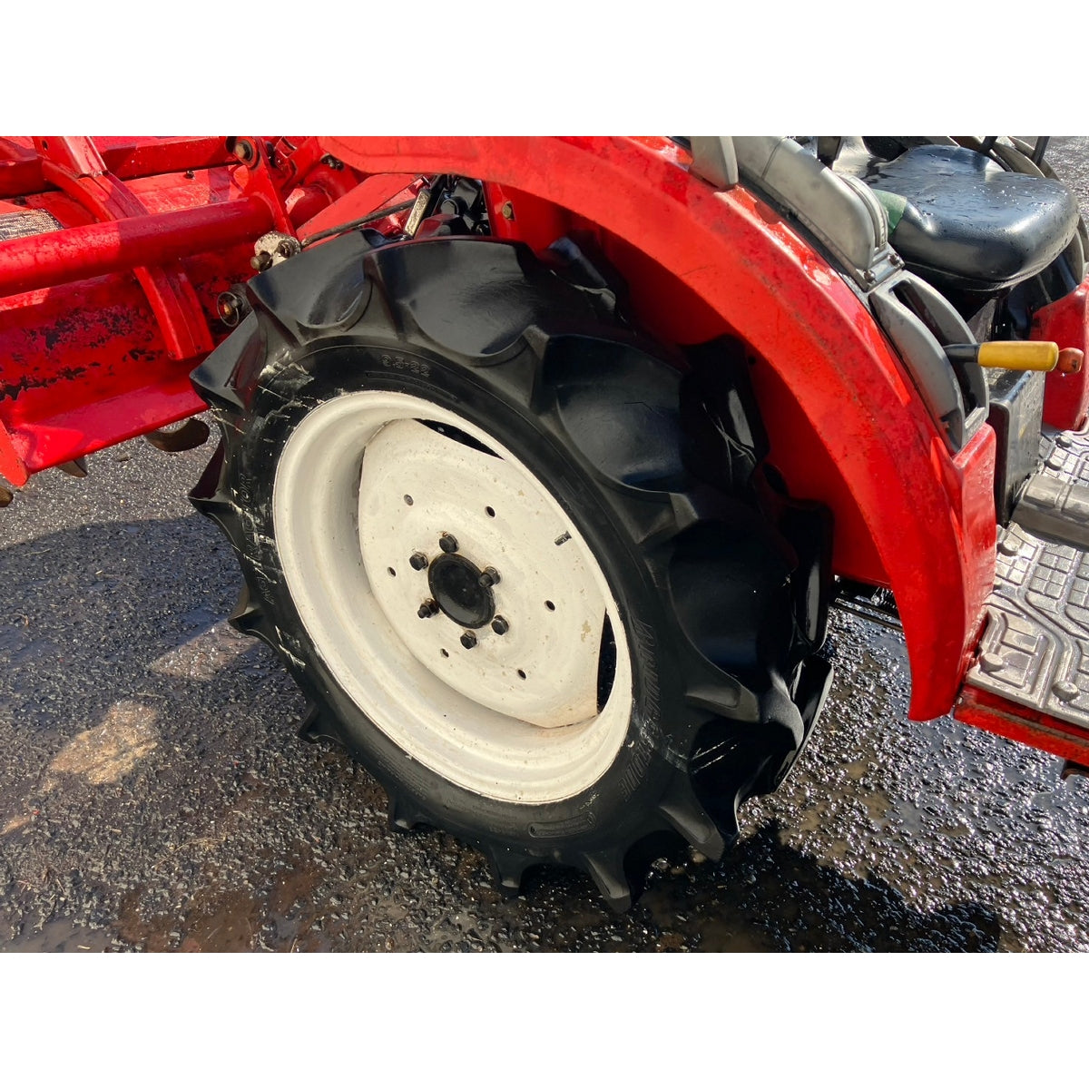 Tracteur Mitsubishi MT240 1300h