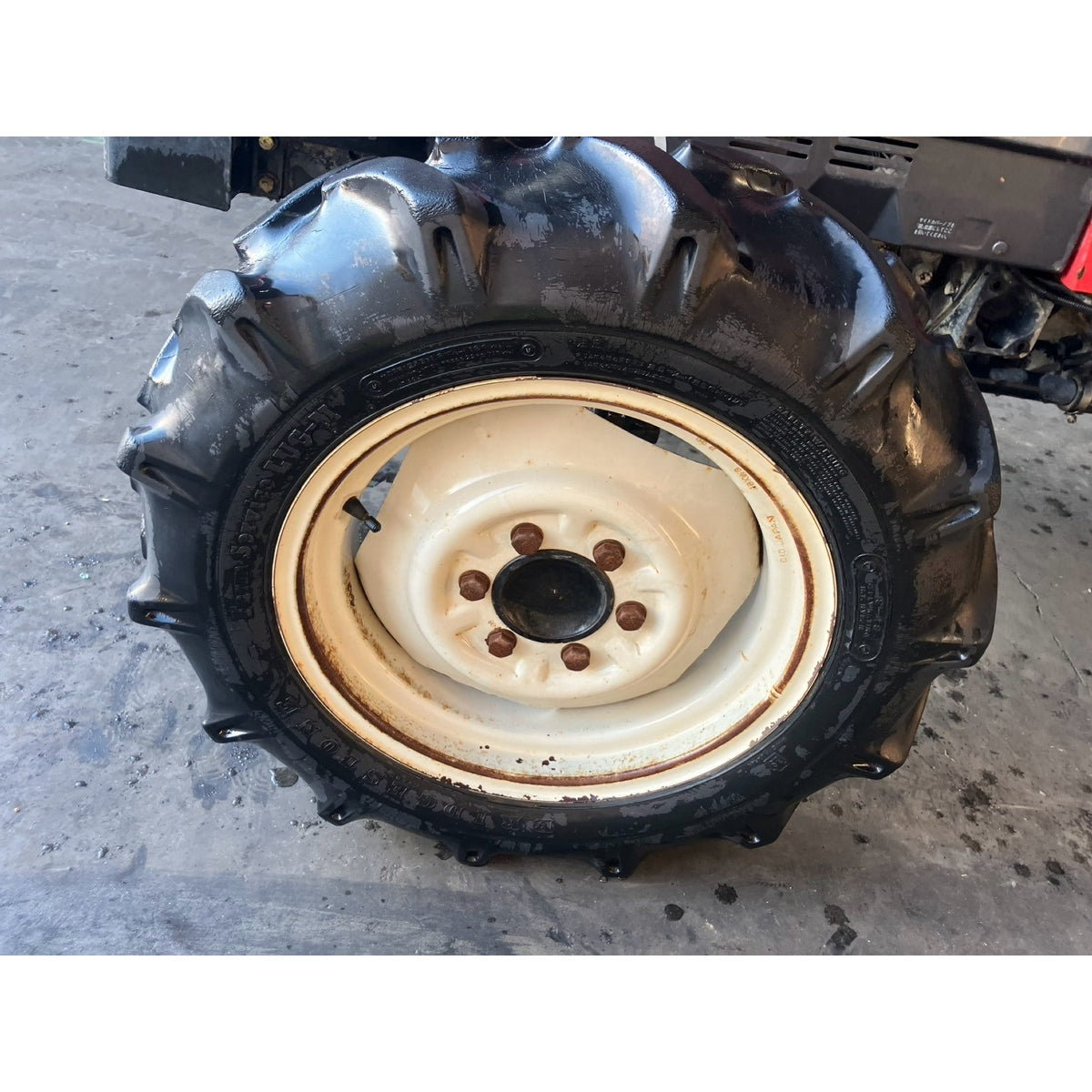 Tracteur Mitsubishi MT335D 2456h