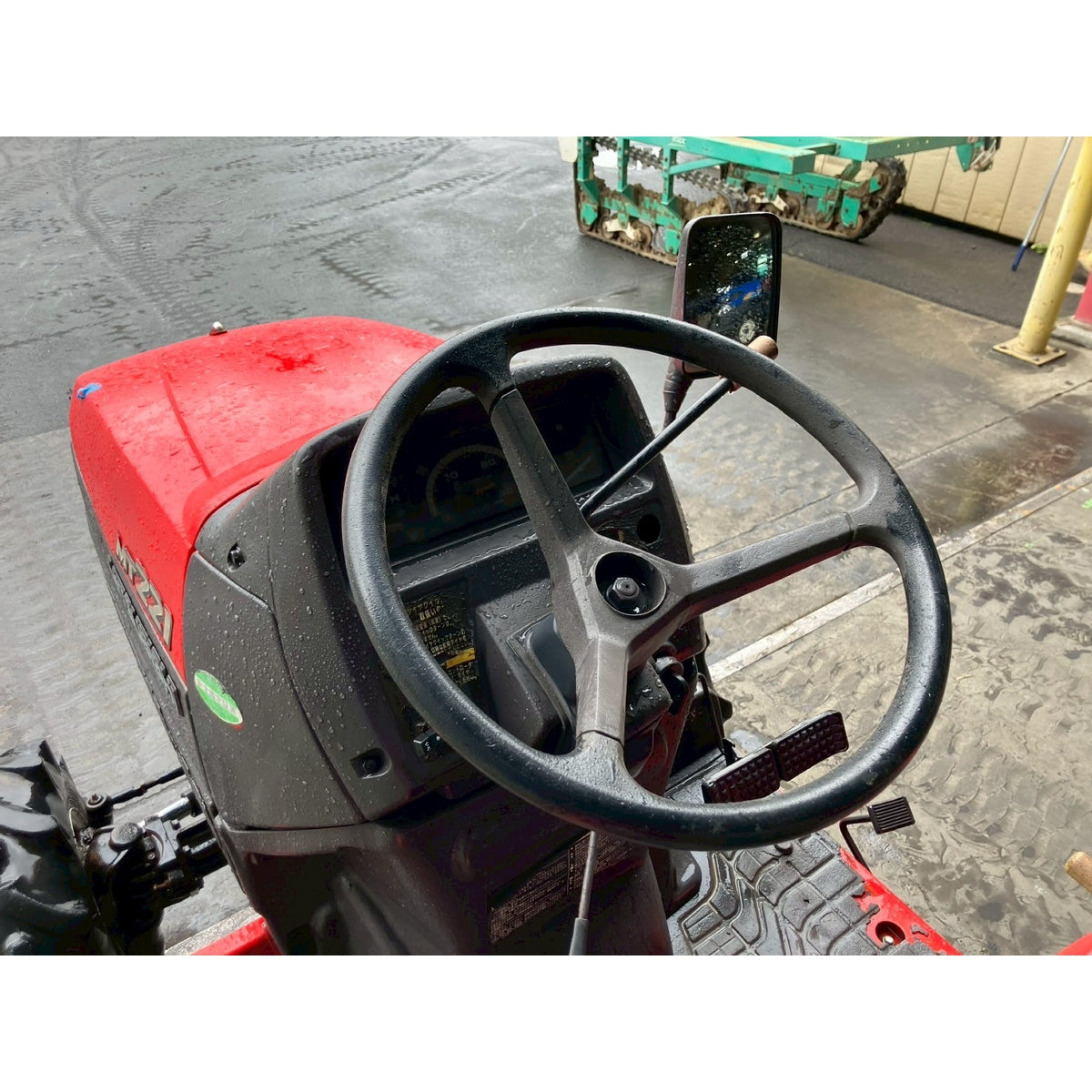 Tracteur Mitsubishi MT221 1496h