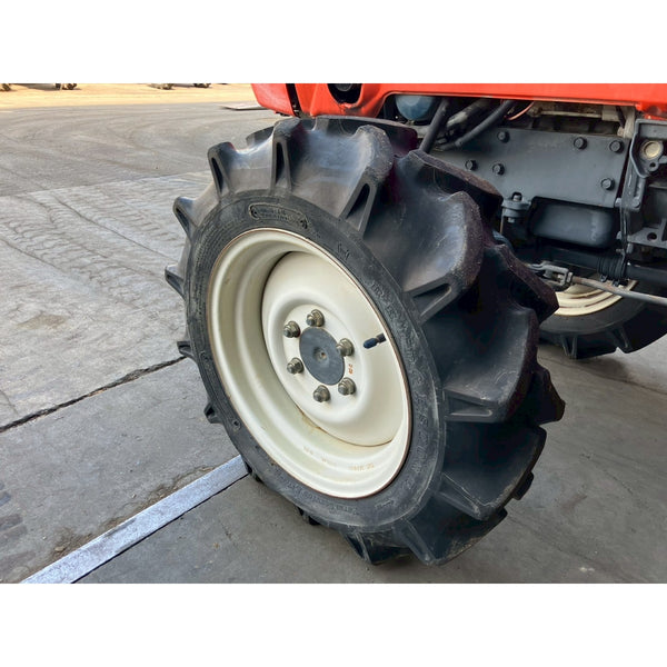 Tracteur Kubota GB180 484h