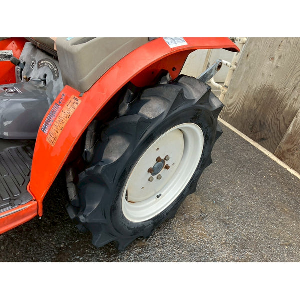 Tracteur Kubota GB16 1079h