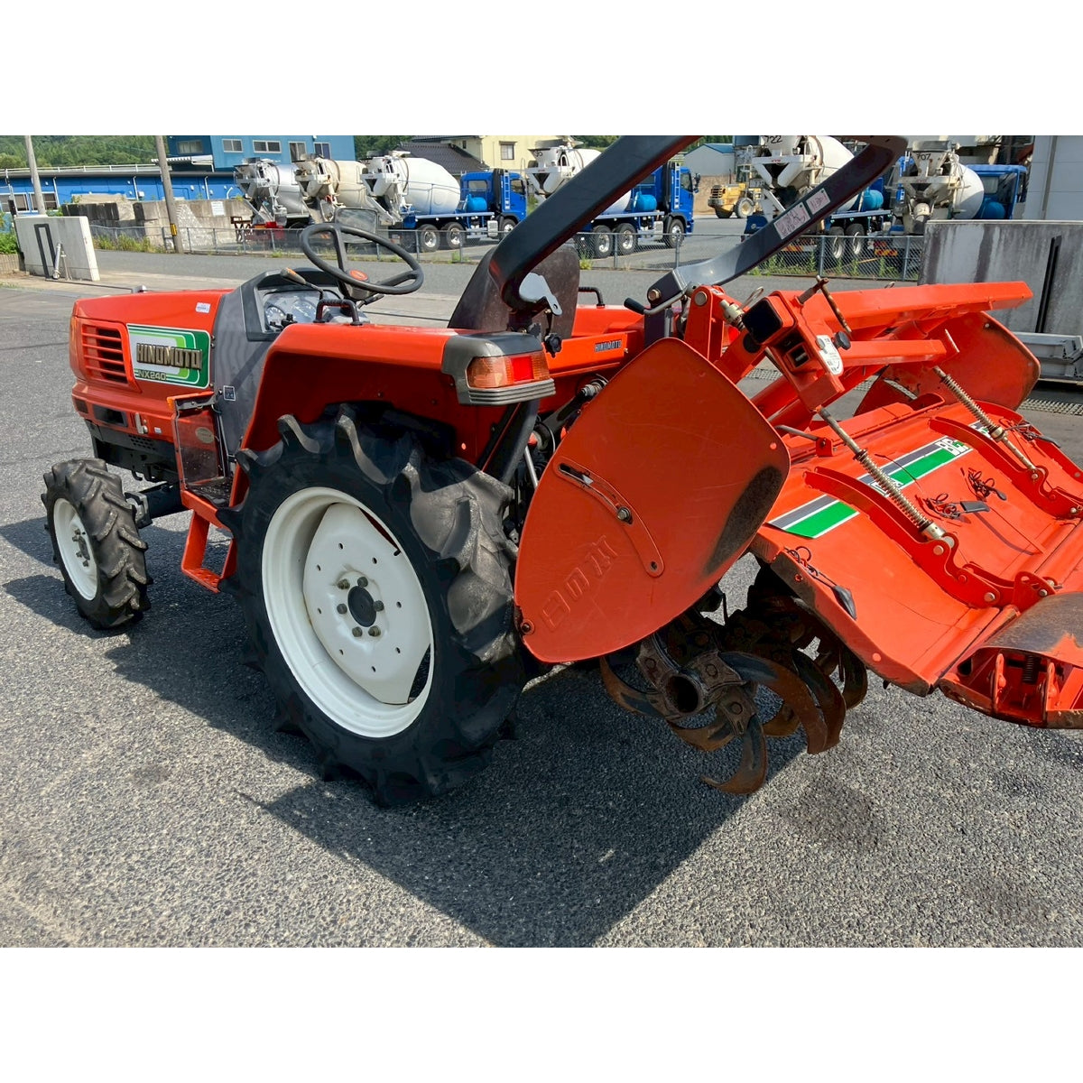 Tracteur Ninomoto NX240D 886h
