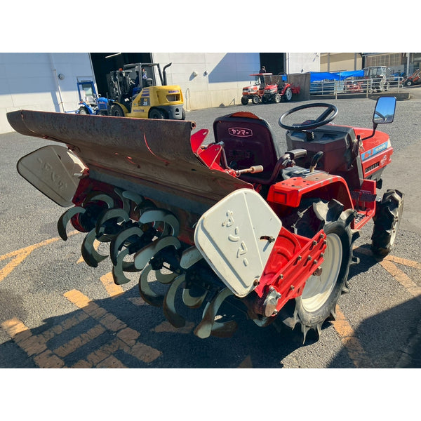 Tracteur Yanmar Ke-3D 588h