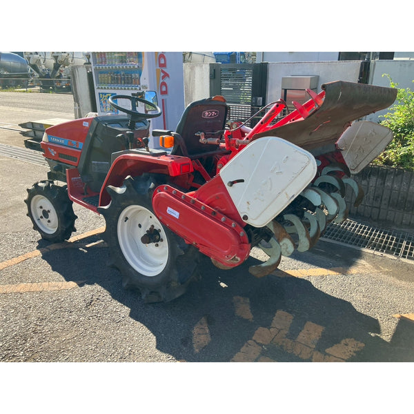 Tracteur Yanmar Ke-3D 588h