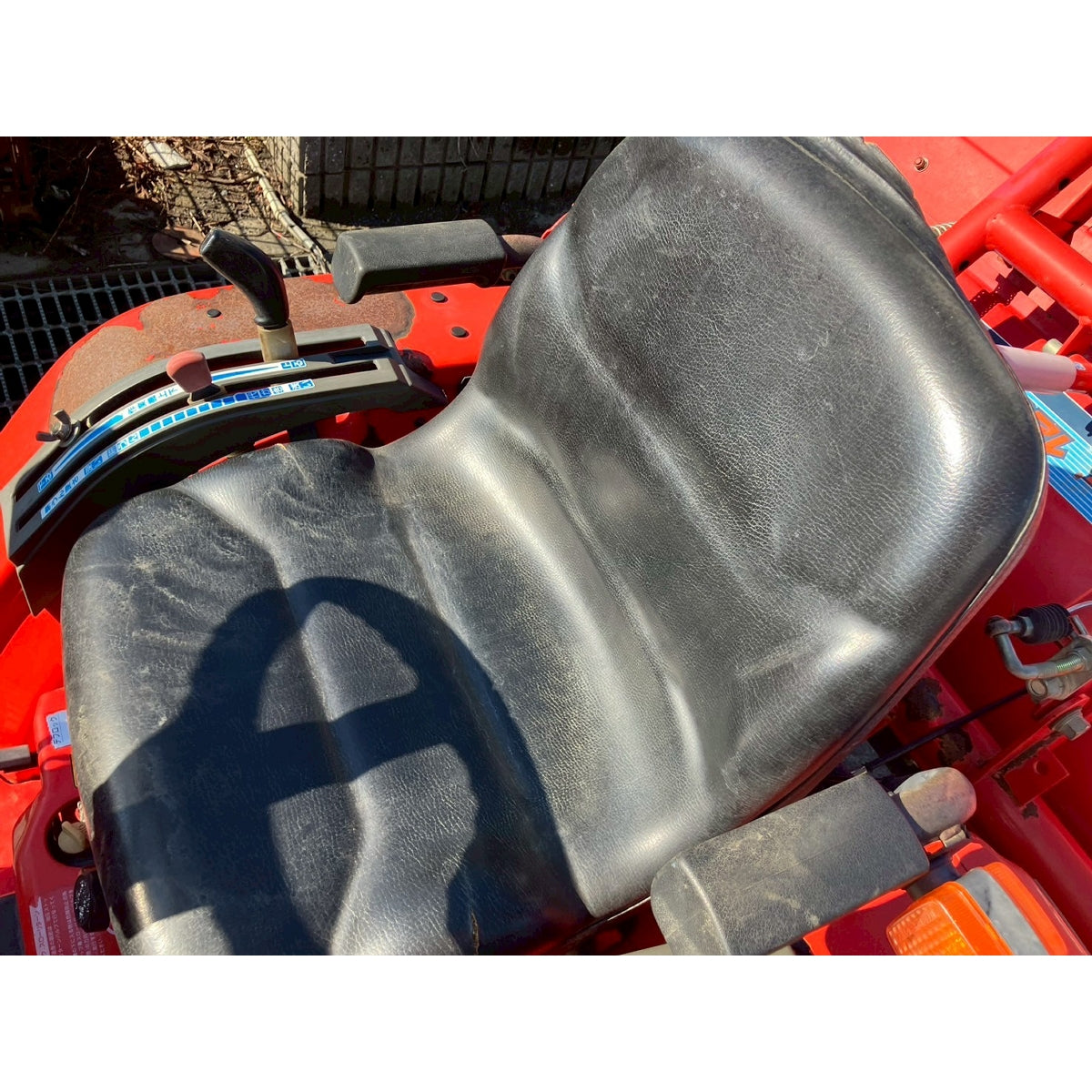 Tracteur Yanmar Ke-3D 588h