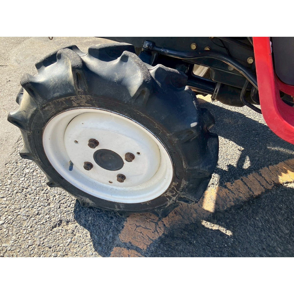 Tracteur Yanmar Ke-3D 588h
