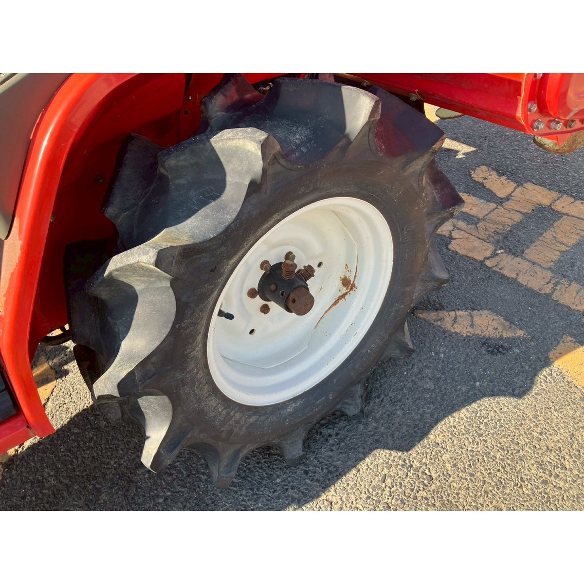 Tracteur Yanmar Ke-3D 588h