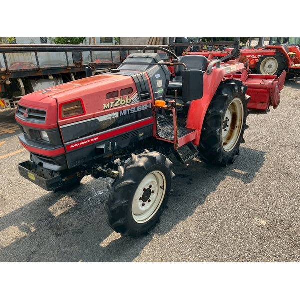 Tracteur Mitsubishi MT266 2030h