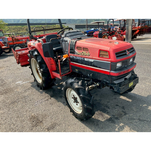 Tracteur Mitsubishi MT266 2030h