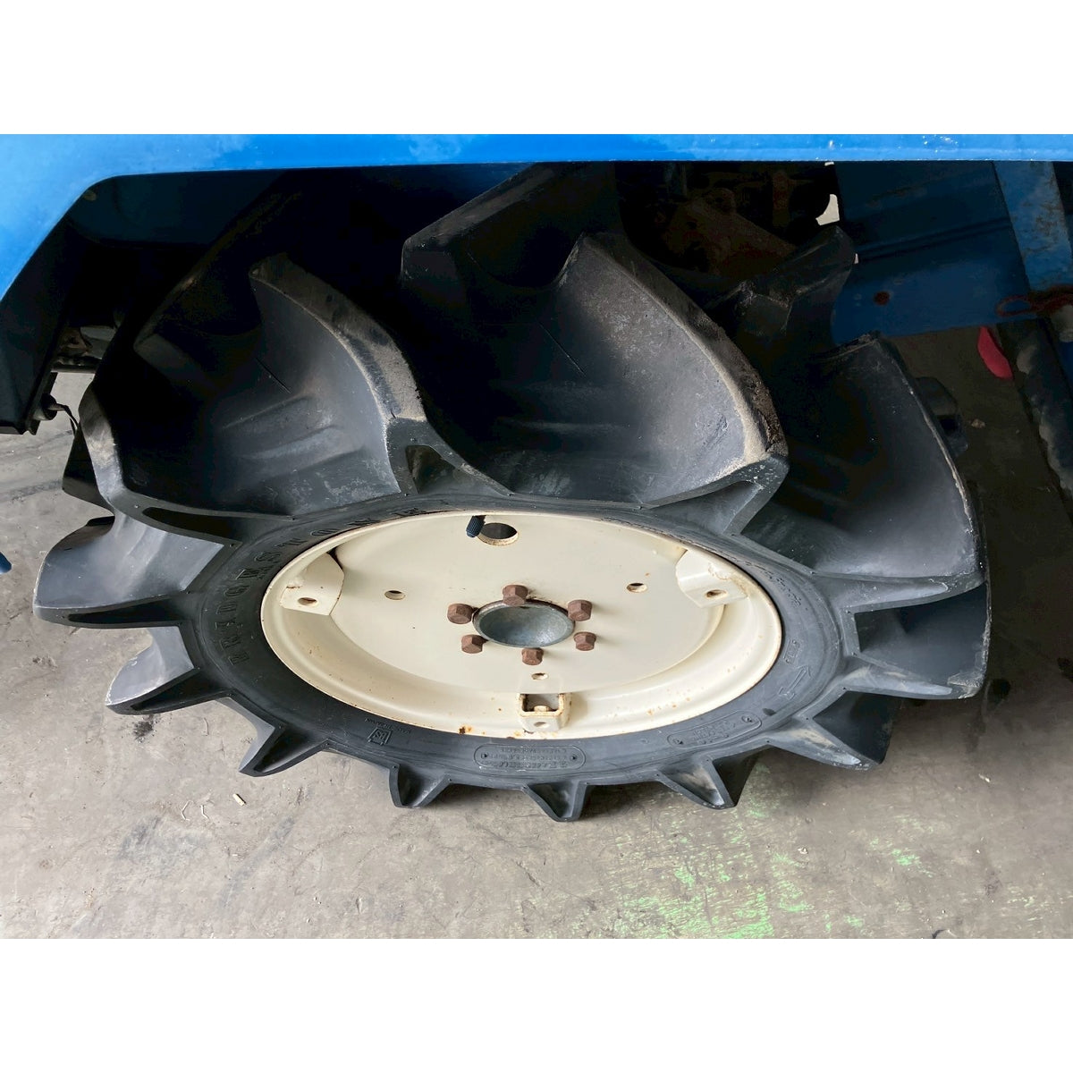Tracteur Iseki TU130F 976h