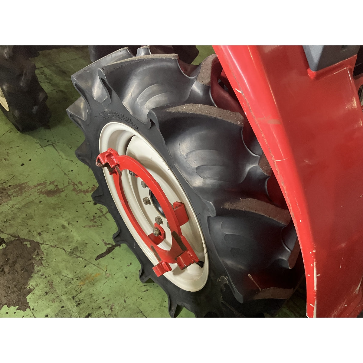 Tracteur Mitsubishi MT14 1055h